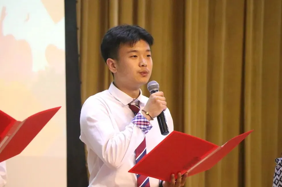以热爱,共赴前程 | 2024届初三毕业典礼暨中考壮行仪式-第14张图片-四季读书网
