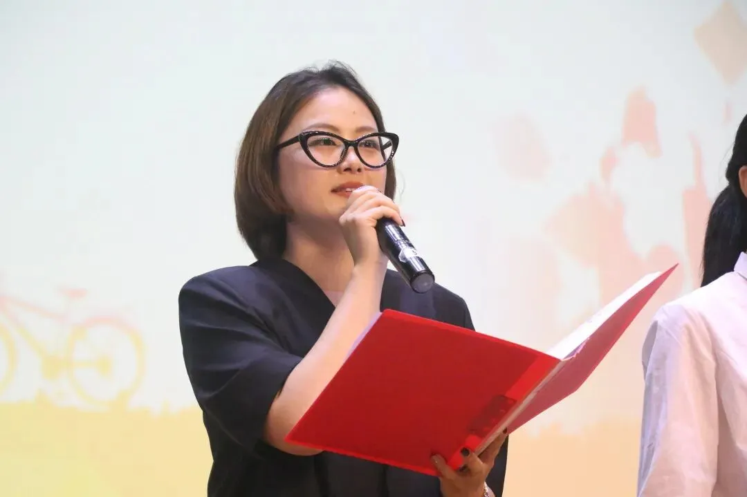 以热爱,共赴前程 | 2024届初三毕业典礼暨中考壮行仪式-第15张图片-四季读书网