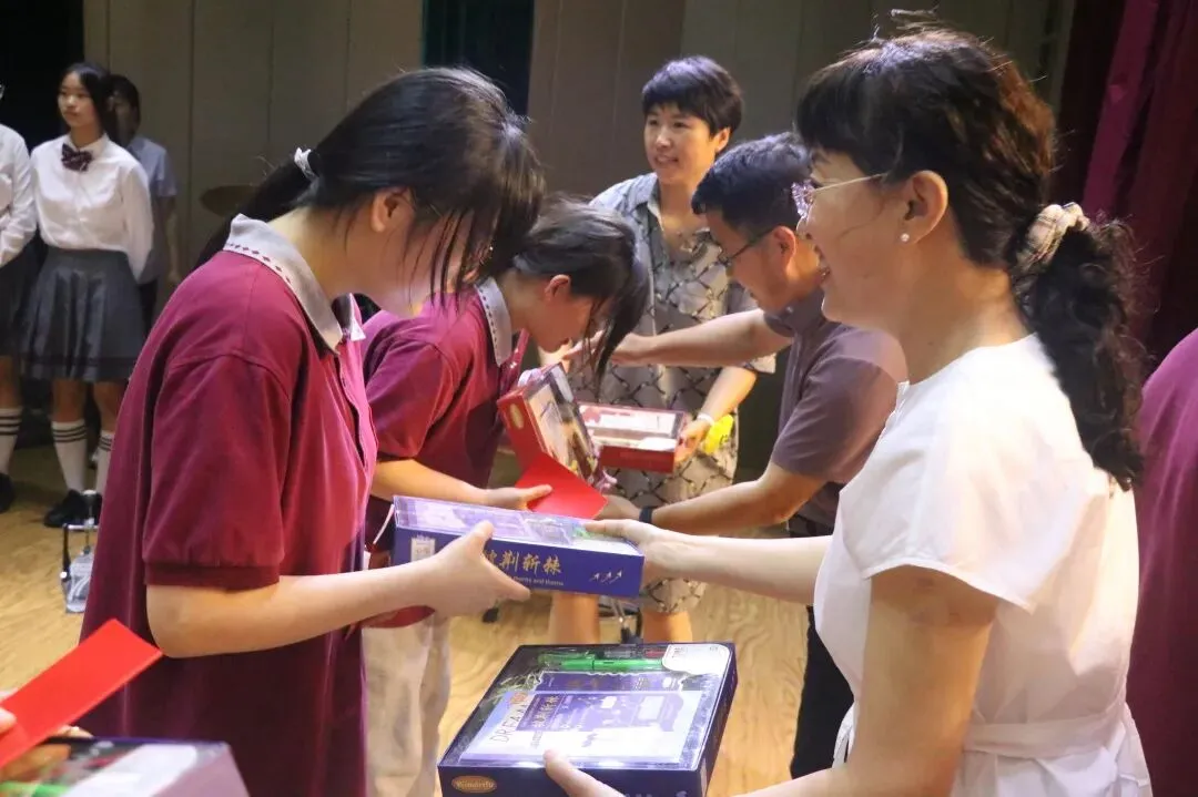 以热爱,共赴前程 | 2024届初三毕业典礼暨中考壮行仪式-第33张图片-四季读书网