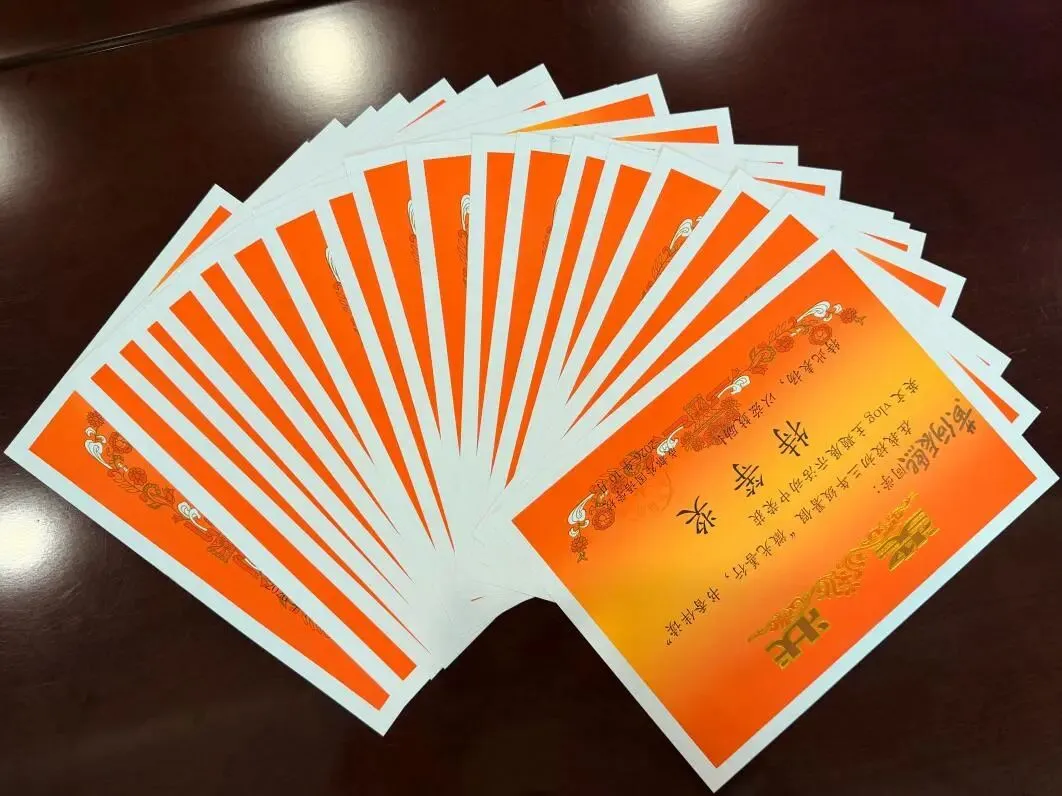 阅享书香,志愿微光——初三年级暑期英语VLOG大赛圆满收官-第8张图片-四季读书网 阅享书香,志愿微光——初三年级暑期英语VLOG大赛圆满收官-第8张图片-四季读书网