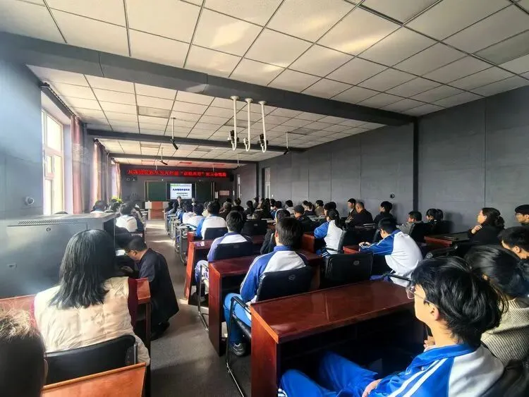 凝心聚力抓备考,家校同心赢中考——共和镇民族学校九年级家长会圆满召开-第48张图片-四季读书网