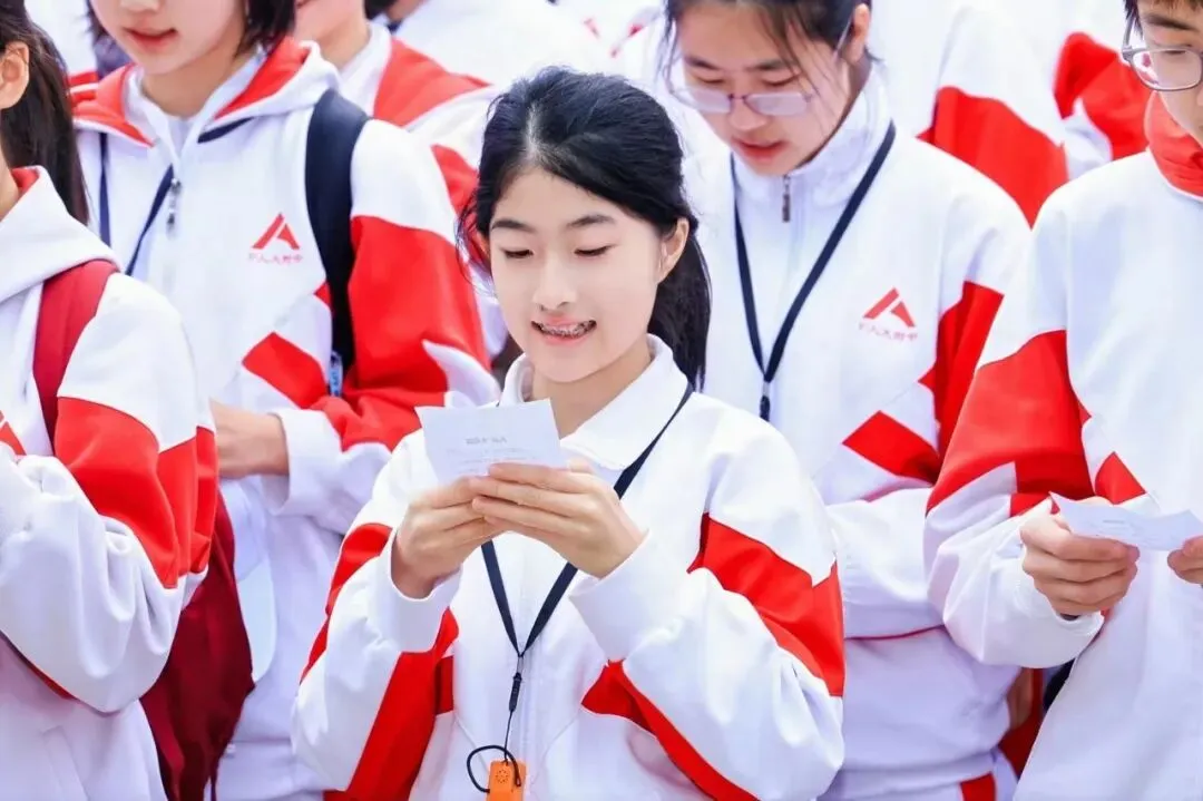 六朝古韵南京行 科技怀铸家国安 | 初二年级南京研学课程-第18张图片-四季读书网 六朝古韵南京行 科技怀铸家国安 | 初二年级南京研学课程-第18张图片-四季读书网