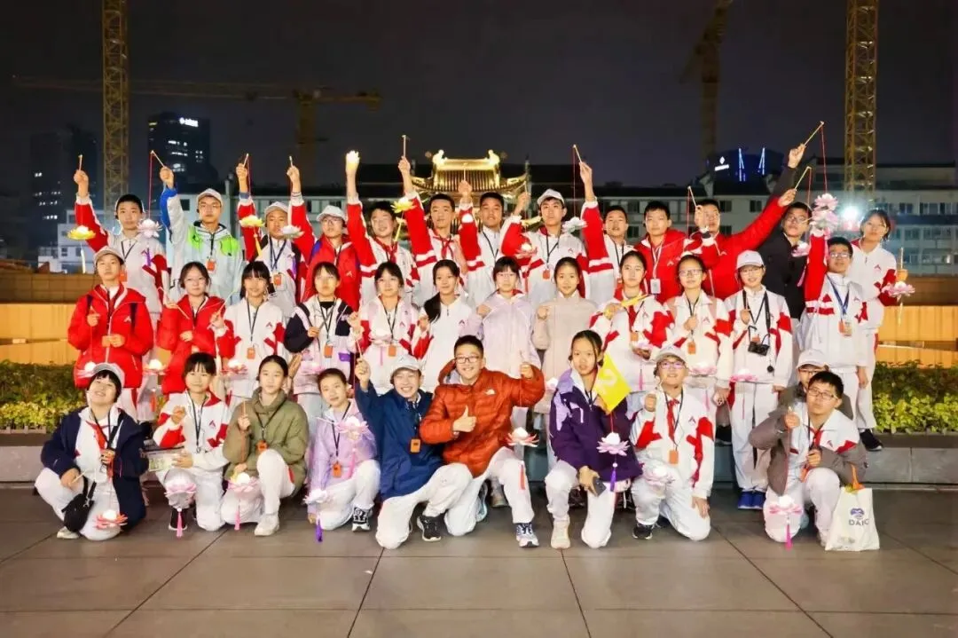六朝古韵南京行 科技怀铸家国安 | 初二年级南京研学课程-第40张图片-四季读书网 六朝古韵南京行 科技怀铸家国安 | 初二年级南京研学课程-第40张图片-四季读书网