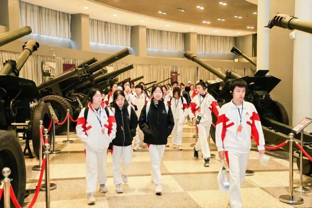 六朝古韵南京行 科技怀铸家国安 | 初二年级南京研学课程-第50张图片-四季读书网 六朝古韵南京行 科技怀铸家国安 | 初二年级南京研学课程-第50张图片-四季读书网