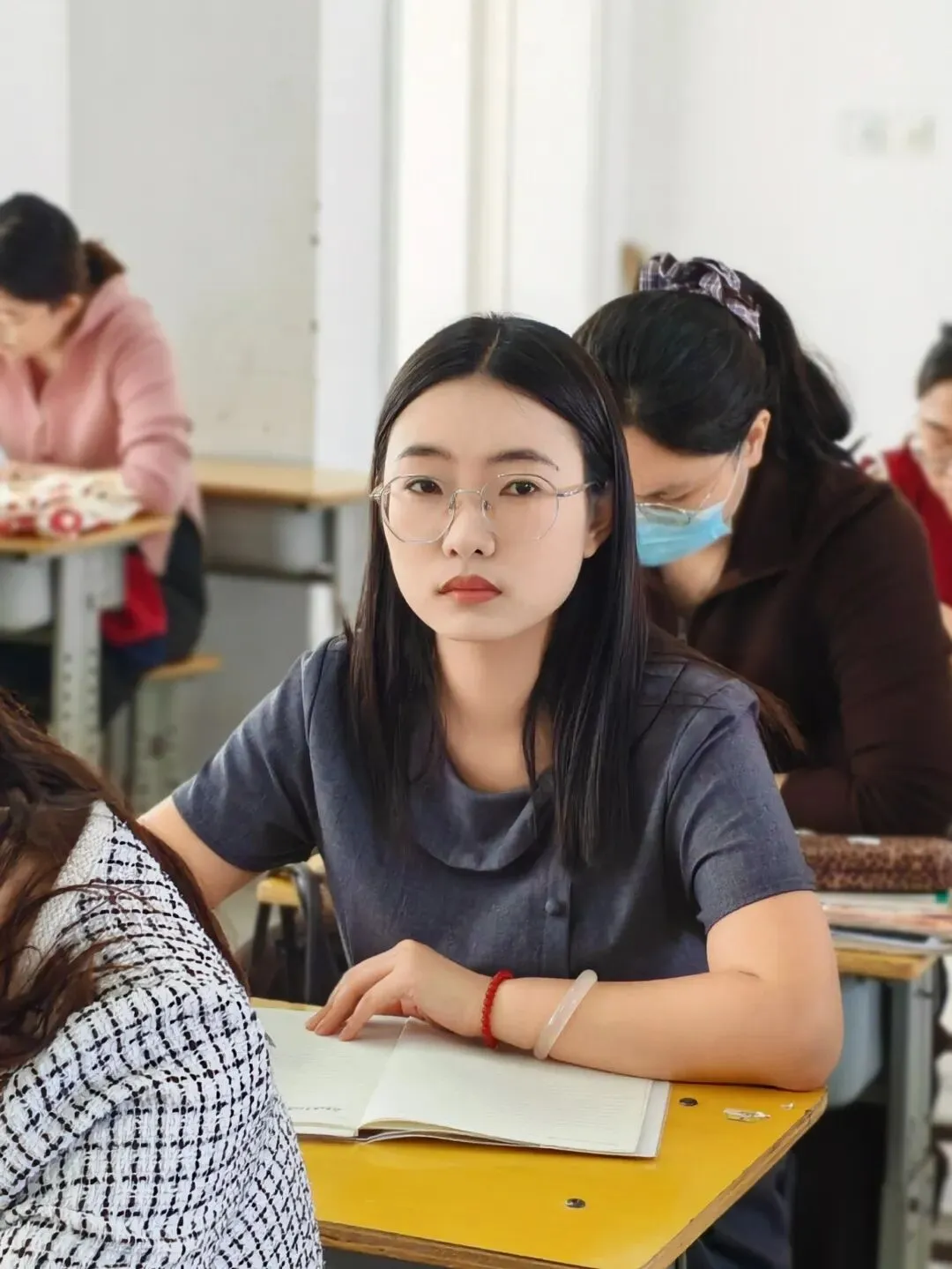 研析高考明方向,深耕课堂促提升|武邑宏达东方学校开展学科大教研活动(语数外)-第33张图片-四季读书网 研析高考明方向,深耕课堂促提升|武邑宏达东方学校开展学科大教研活动(语数外)-第33张图片-四季读书网