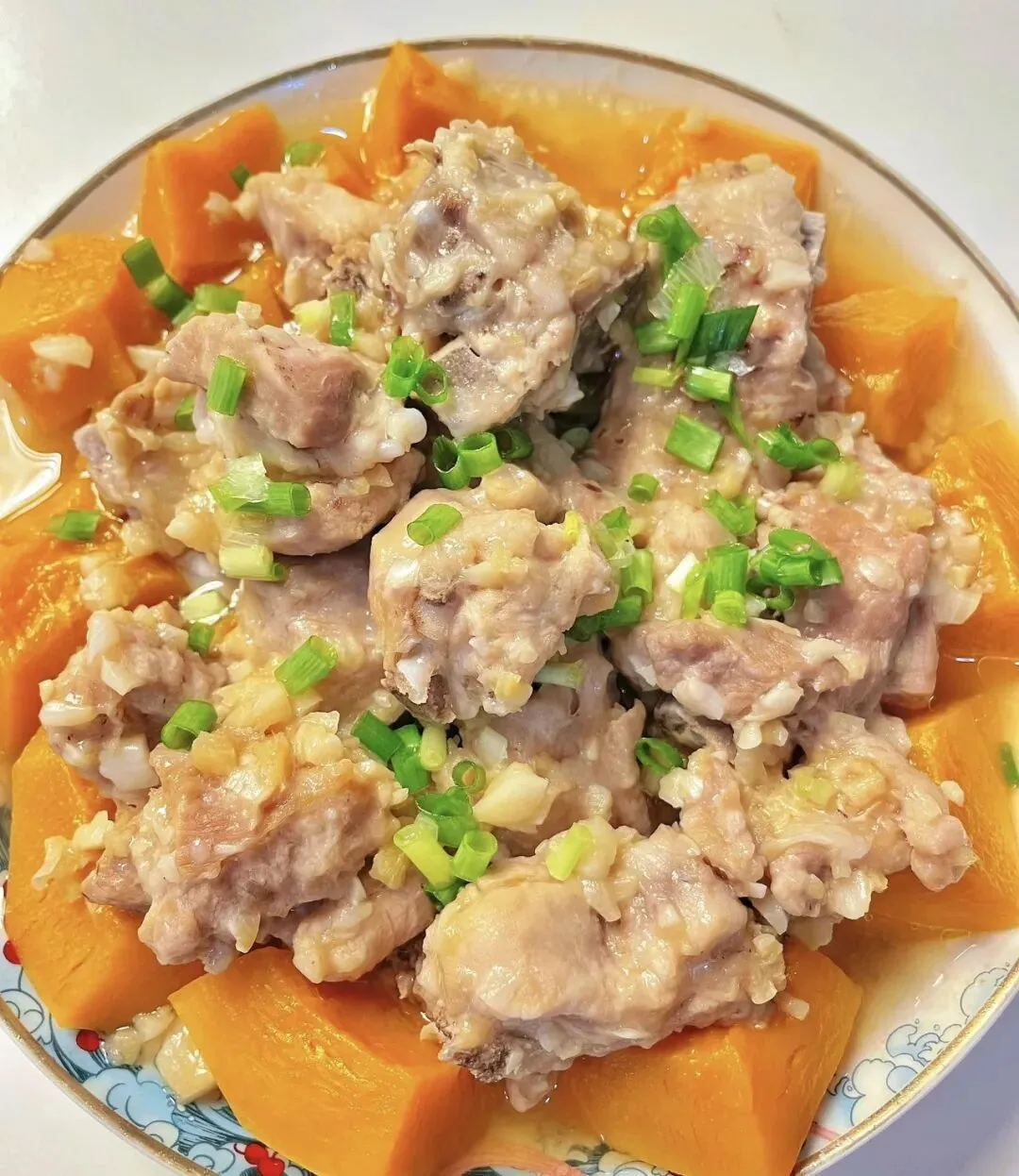 明日九月初三,老话说:＂初三3不做,3要吃,福气进家门＂,寓意:万事顺遂 吉祥高照-第4张图片-四季读书网
