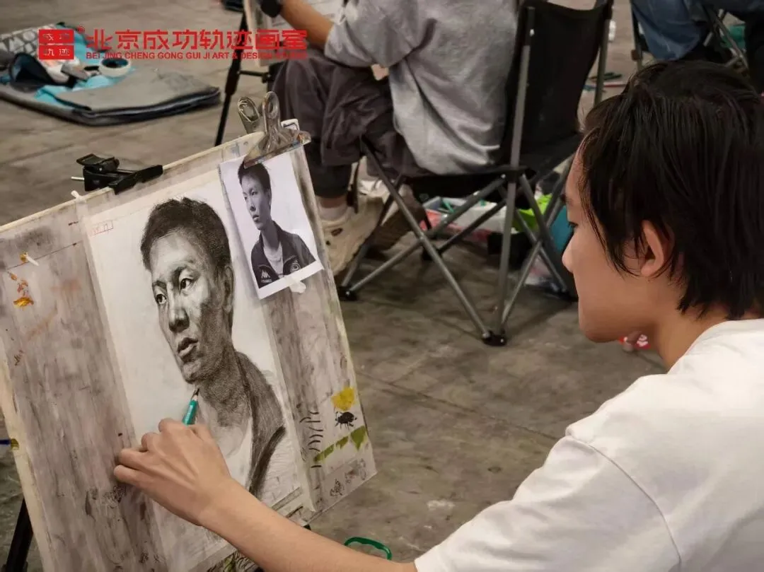 【成功轨迹画室·模考带队纪实】万人同场,执笔为刃!我们向梦而行,为联考而战!-第74张图片-四季读书网