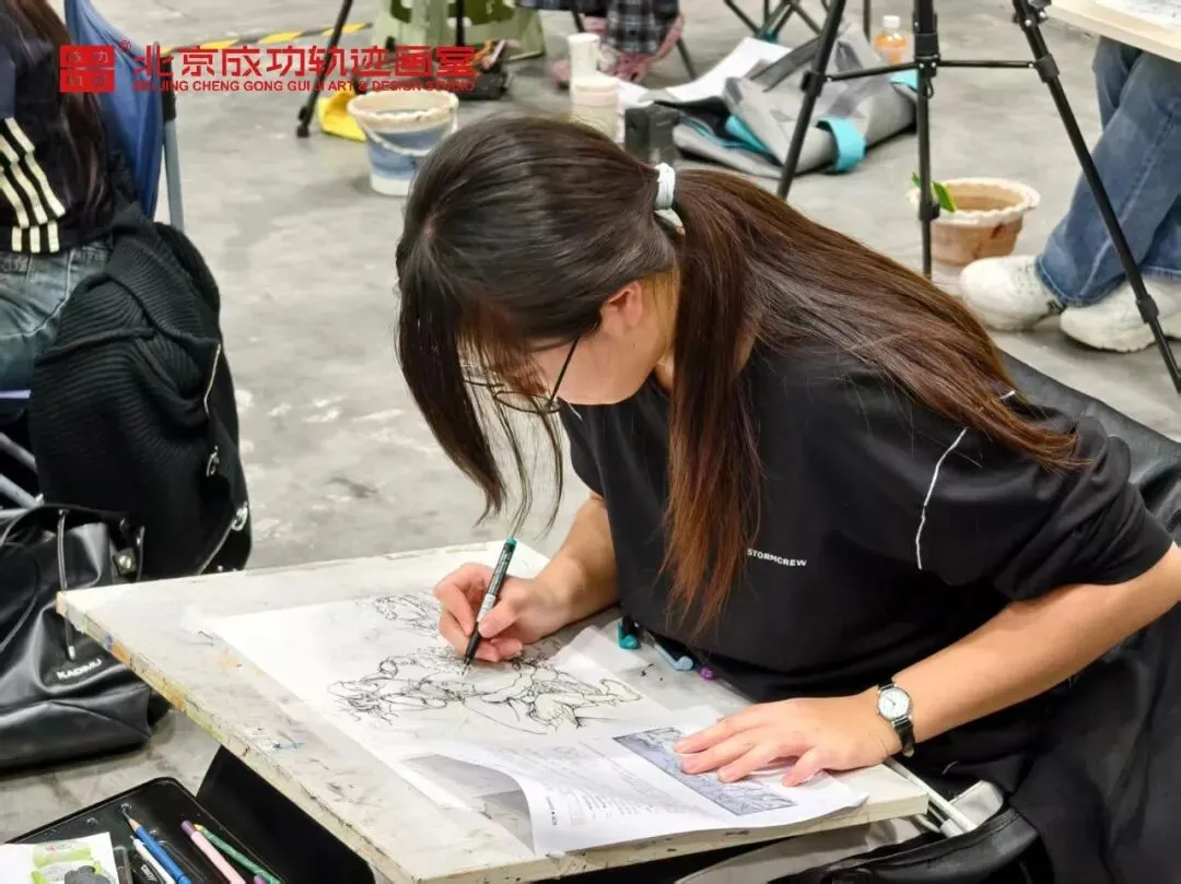 【成功轨迹画室·模考带队纪实】万人同场,执笔为刃!我们向梦而行,为联考而战!-第88张图片-四季读书网