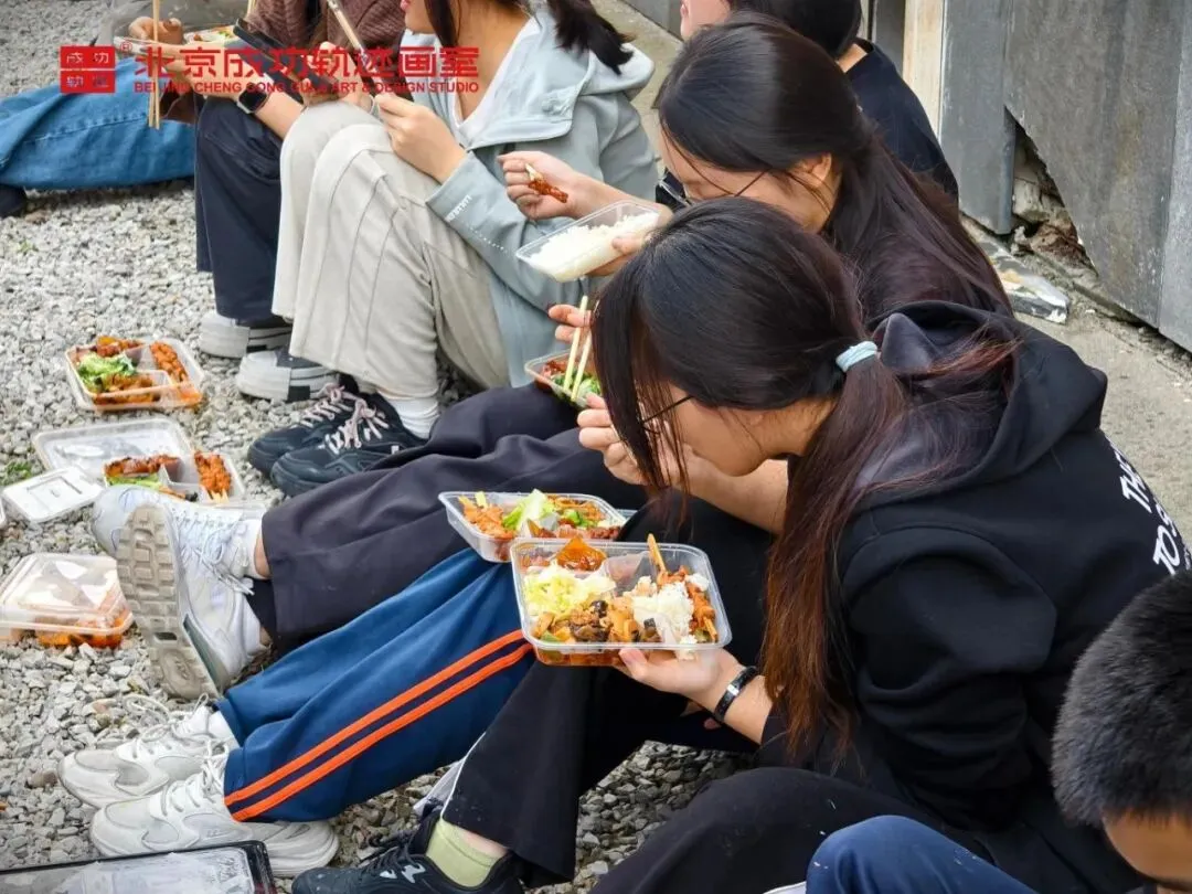 【成功轨迹画室·模考带队纪实】万人同场,执笔为刃!我们向梦而行,为联考而战!-第94张图片-四季读书网
