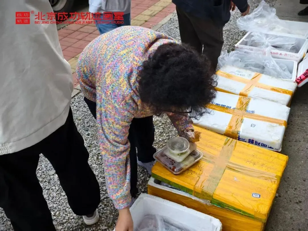 【成功轨迹画室·模考带队纪实】万人同场,执笔为刃!我们向梦而行,为联考而战!-第98张图片-四季读书网