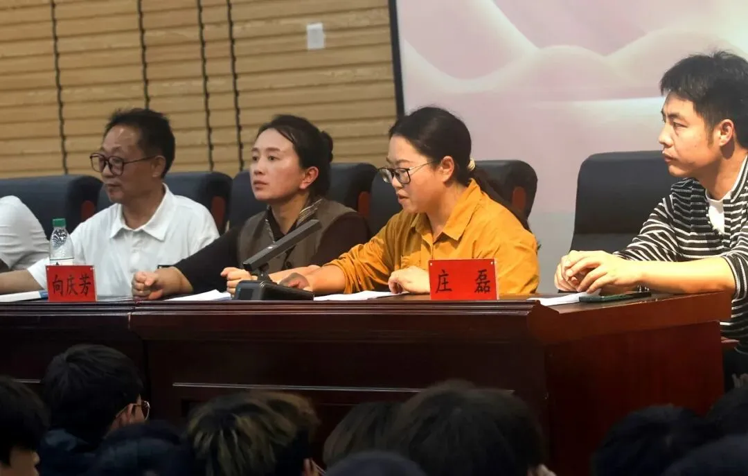 2027年技能高考学生动员大会圆满结束-第8张图片-四季读书网 2027年技能高考学生动员大会圆满结束-第8张图片-四季读书网