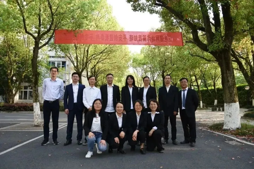 杭州这所重高高考成绩一直位居区内第二!近三年纯文化特控线上线人数平均190人,本科率95%以上!-第19张图片-四季读书网 杭州这所重高高考成绩一直位居区内第二!近三年纯文化特控线上线人数平均190人,本科率95%以上!-第19张图片-四季读书网