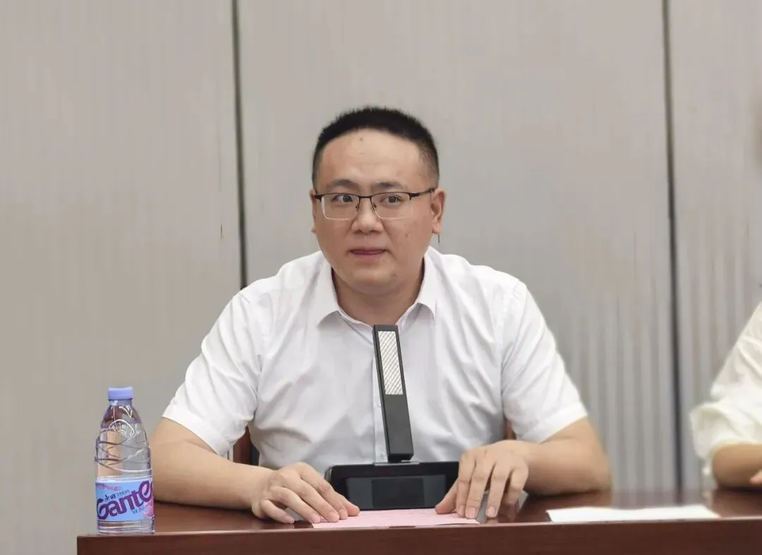 精耕备考明方向,聚力攻坚赢高考 ——重庆市合川瑞山中学召开高 2027 届毕业班工作会-第22张图片-四季读书网