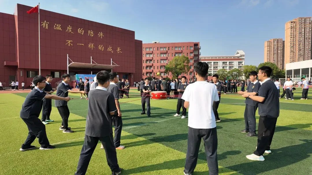 同心击鼓,齐心夺冠——初二(10)班勇夺年级亚军-第7张图片-四季读书网