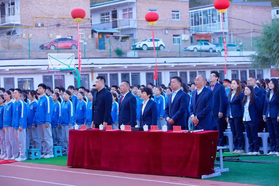 表彰励初心 逐梦向中考│离石区北城中学召开上一学年度优秀表彰暨2027年动员大会-第40张图片-四季读书网 表彰励初心 逐梦向中考│离石区北城中学召开上一学年度优秀表彰暨2027年动员大会-第40张图片-四季读书网