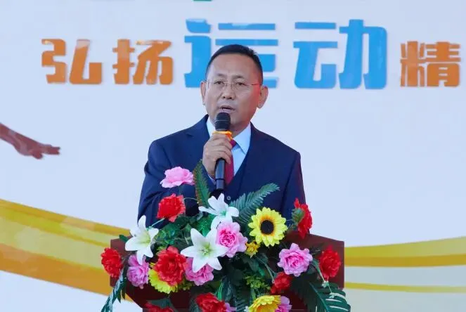 表彰励初心 逐梦向中考│离石区北城中学召开上一学年度优秀表彰暨2027年动员大会-第193张图片-四季读书网 表彰励初心 逐梦向中考│离石区北城中学召开上一学年度优秀表彰暨2027年动员大会-第193张图片-四季读书网