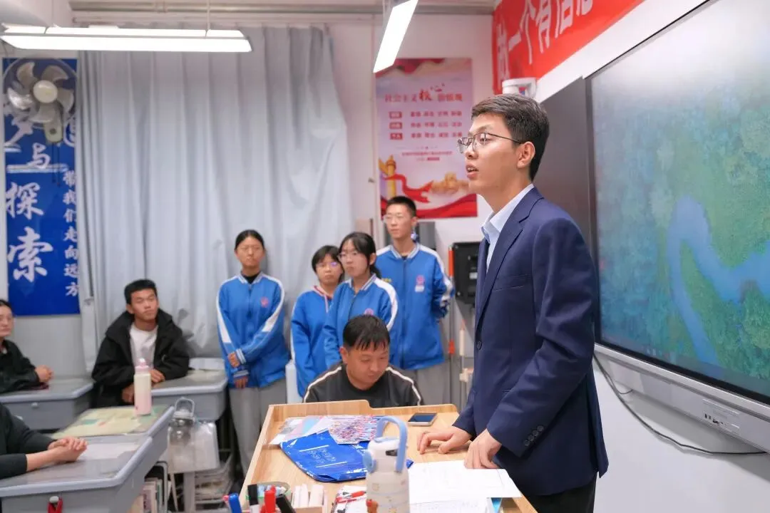 表彰励初心 逐梦向中考│离石区北城中学召开上一学年度优秀表彰暨2027年动员大会-第308张图片-四季读书网 表彰励初心 逐梦向中考│离石区北城中学召开上一学年度优秀表彰暨2027年动员大会-第308张图片-四季读书网