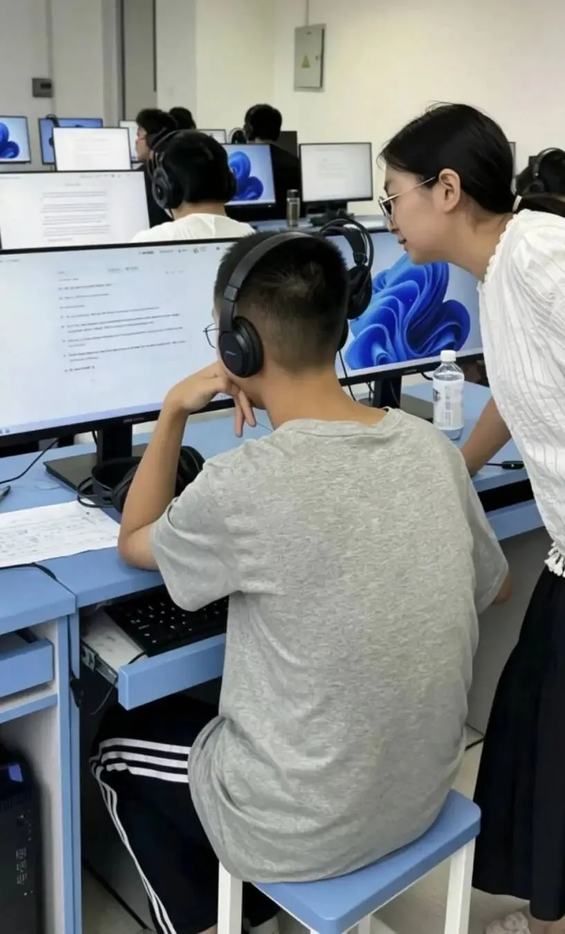 27届艺考生如何突围 | 高考听口短期集训营-第28张图片-四季读书网 27届艺考生如何突围 | 高考听口短期集训营-第28张图片-四季读书网