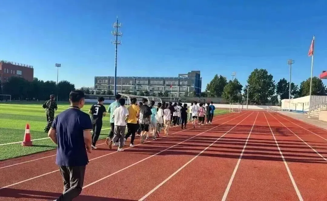 27届艺考生如何突围 | 高考听口短期集训营-第62张图片-四季读书网 27届艺考生如何突围 | 高考听口短期集训营-第62张图片-四季读书网