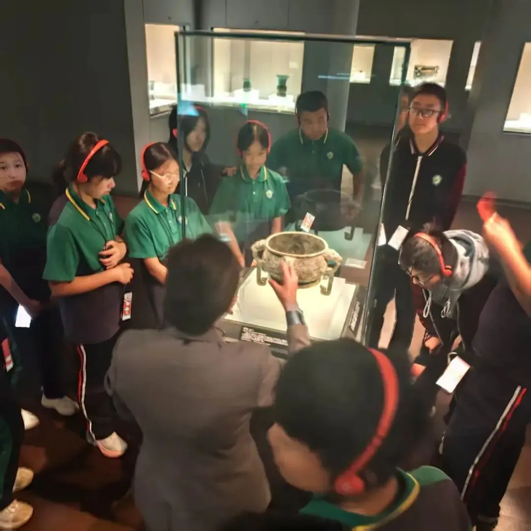 博识铸魂,探源京韵|汤河口中学初二年级走进首都博物馆研学实践-第25张图片-四季读书网