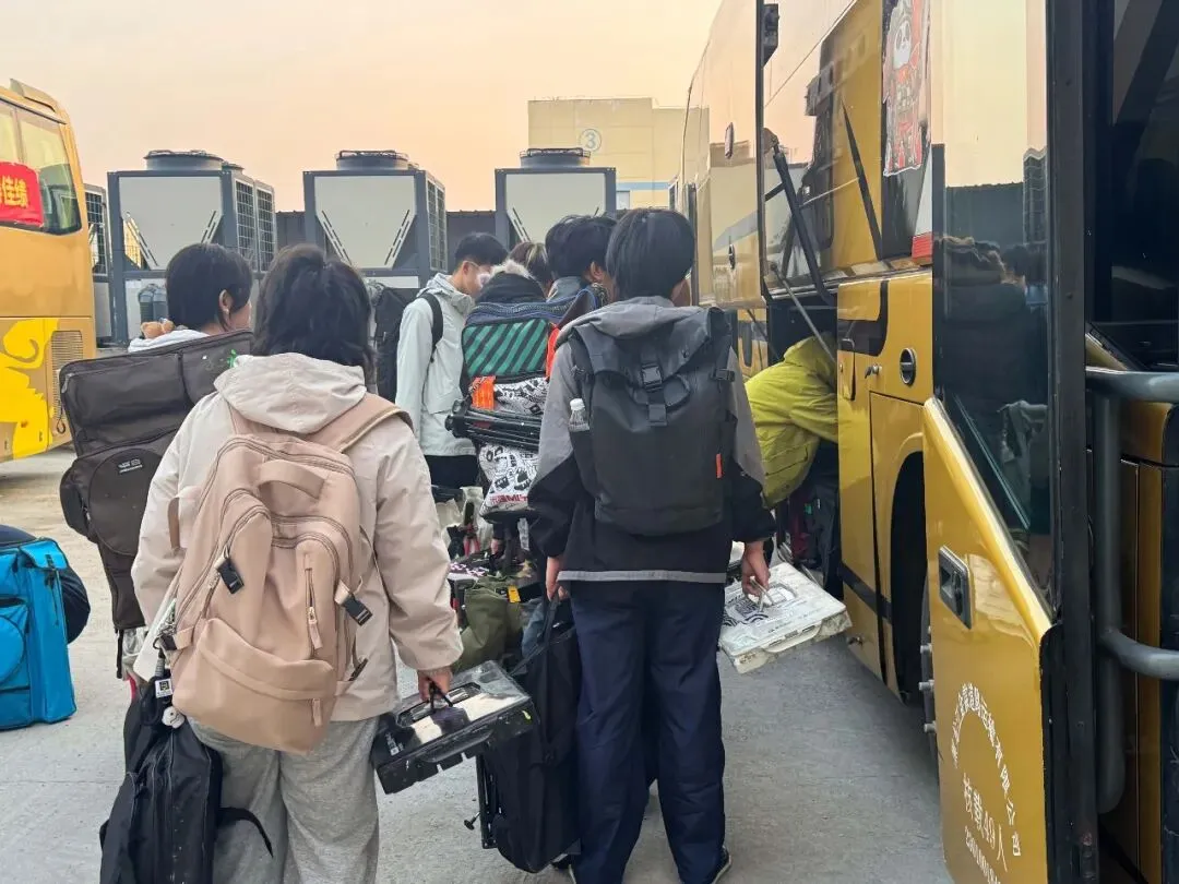 模考砺锋芒,执笔赴山海|黑龙江省2027届美术类第一次联合模拟考试-第7张图片-四季读书网