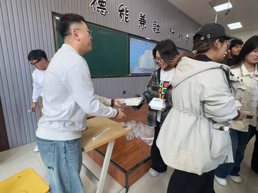 模考砺锋芒,执笔赴山海|黑龙江省2027届美术类第一次联合模拟考试-第41张图片-四季读书网