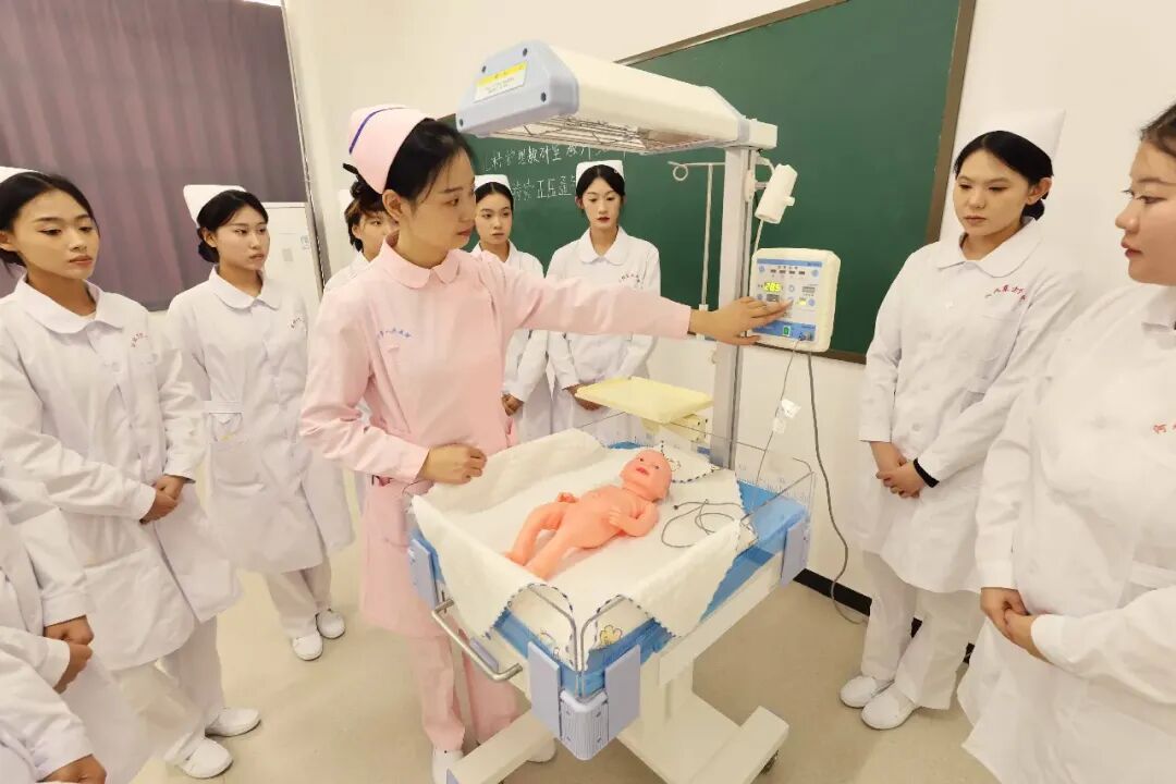 初三走山东春考学医:医学技术、护理、药学三大类,哪条路更宽?-第4张图片-四季读书网