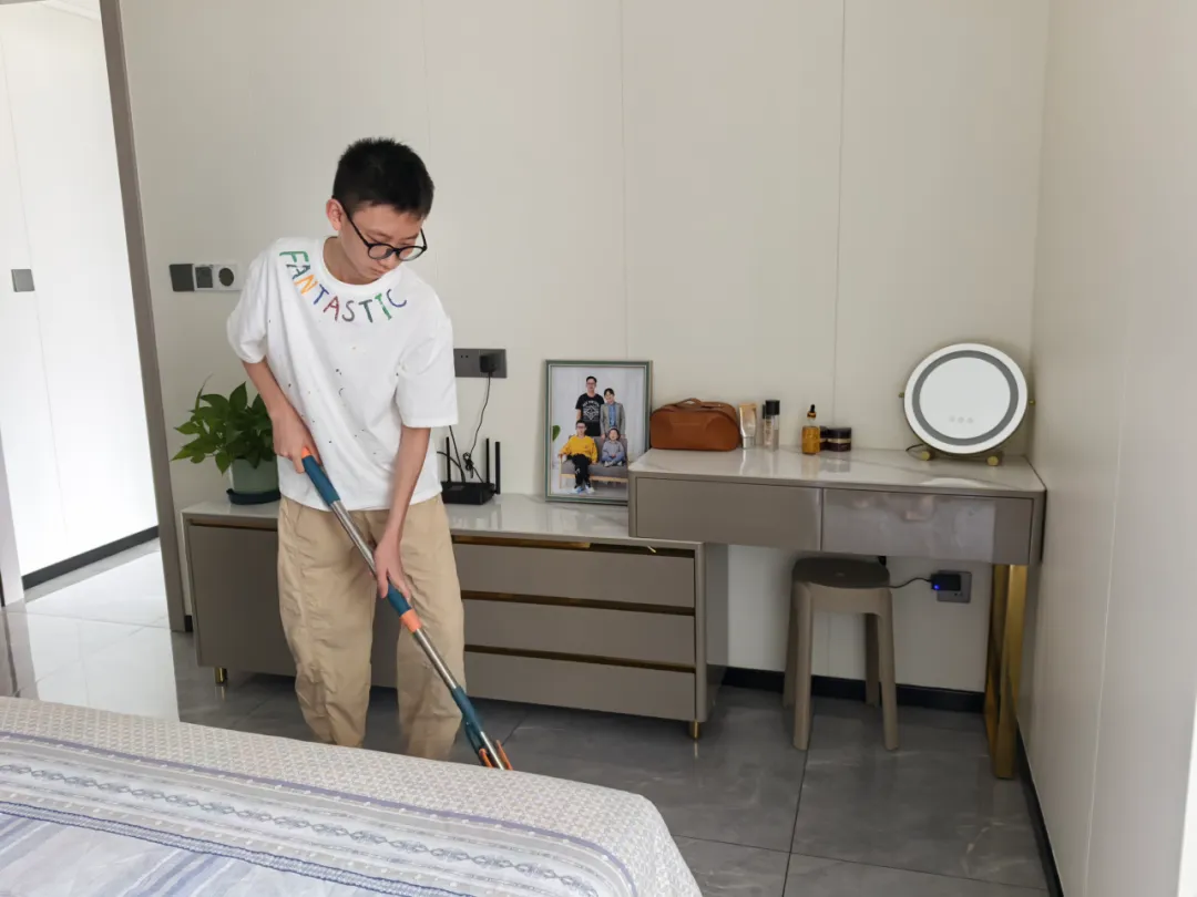 青樟鉴行|潼南中学初三年级国庆德育实践作品-第37张图片-四季读书网