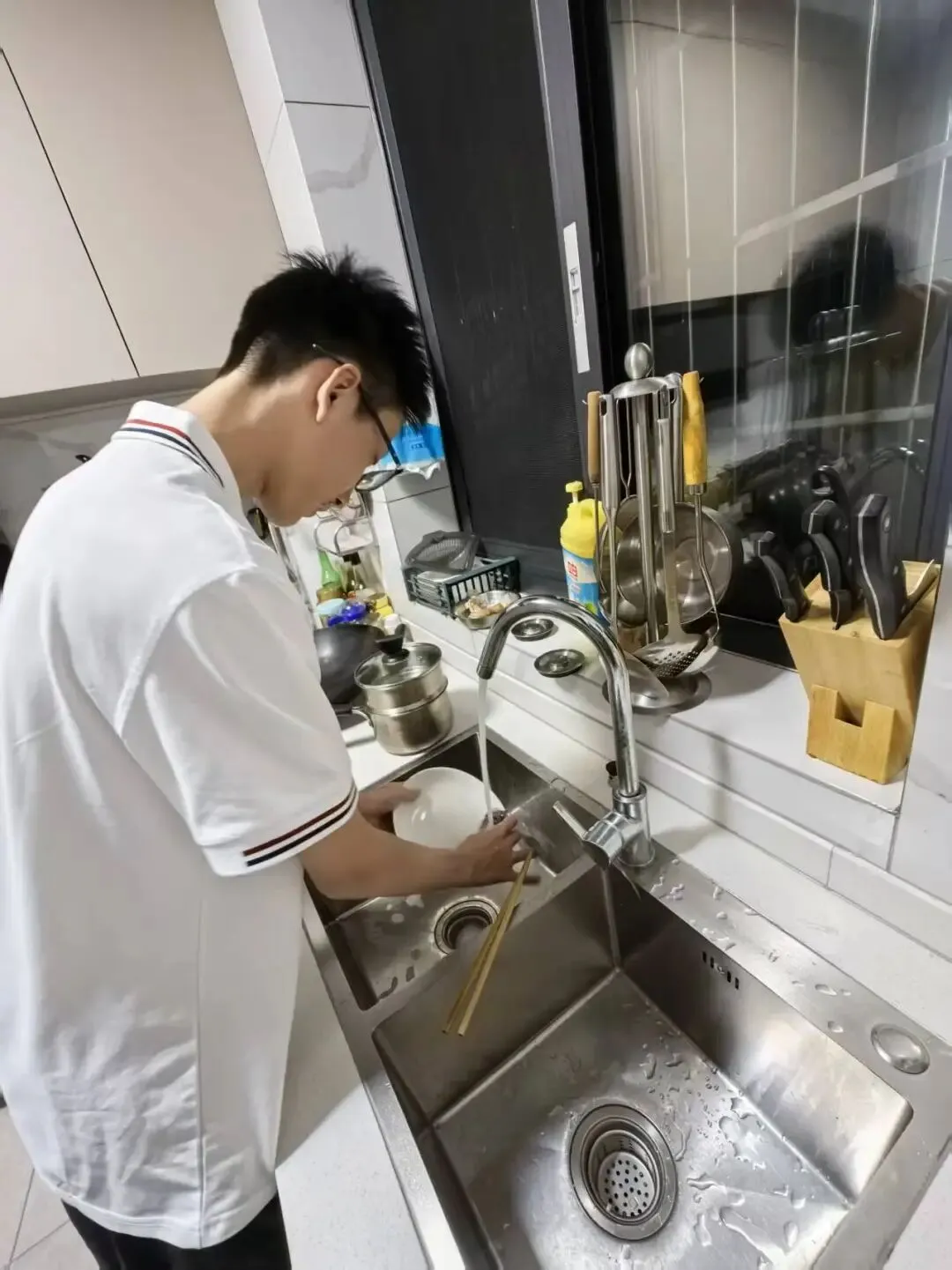 青樟鉴行|潼南中学初三年级国庆德育实践作品-第47张图片-四季读书网