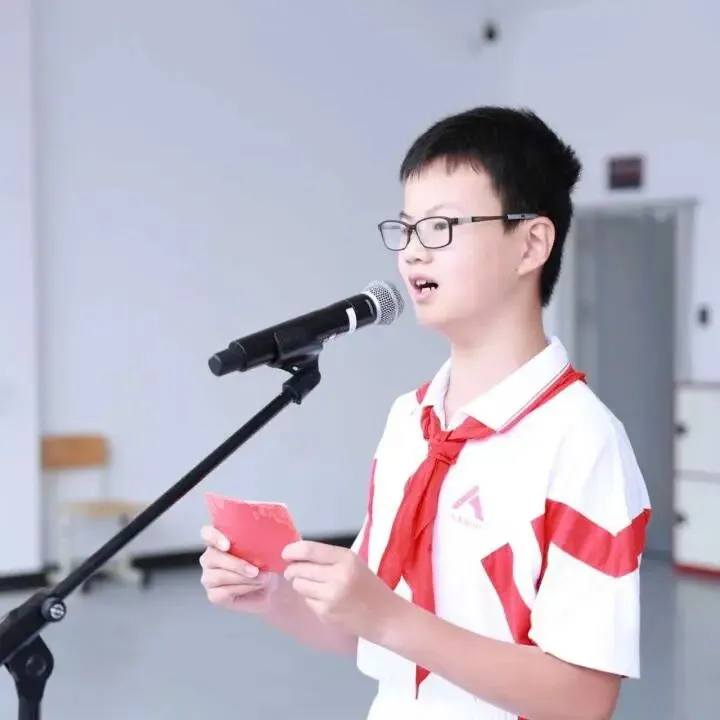 初一年级国旗下讲话:信仰与责任-第13张图片-四季读书网 初一年级国旗下讲话:信仰与责任-第13张图片-四季读书网