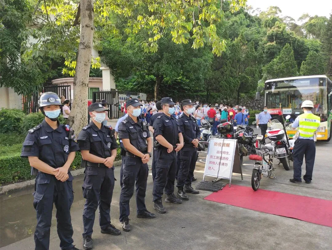 【护航高考】最先到场、最迟离场,今天,也是他们的“高考”-第3张图片-四季读书网