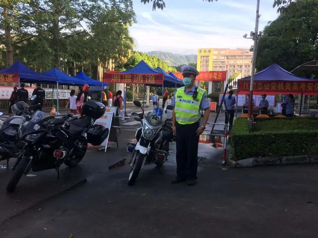 【护航高考】最先到场、最迟离场,今天,也是他们的“高考”-第8张图片-四季读书网