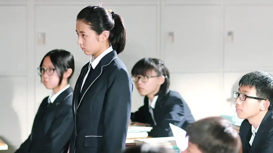 初二女儿早恋怎么办?-第2张图片-四季读书网