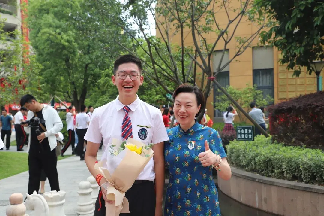 湖畔首届中考 愿旗开得胜 金榜题名!-第35张图片-四季读书网 湖畔首届中考 愿旗开得胜 金榜题名!-第35张图片-四季读书网