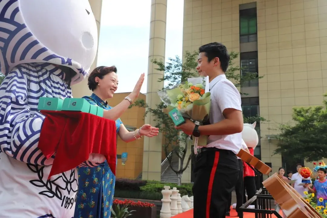 湖畔首届中考 愿旗开得胜 金榜题名!-第64张图片-四季读书网 湖畔首届中考 愿旗开得胜 金榜题名!-第64张图片-四季读书网