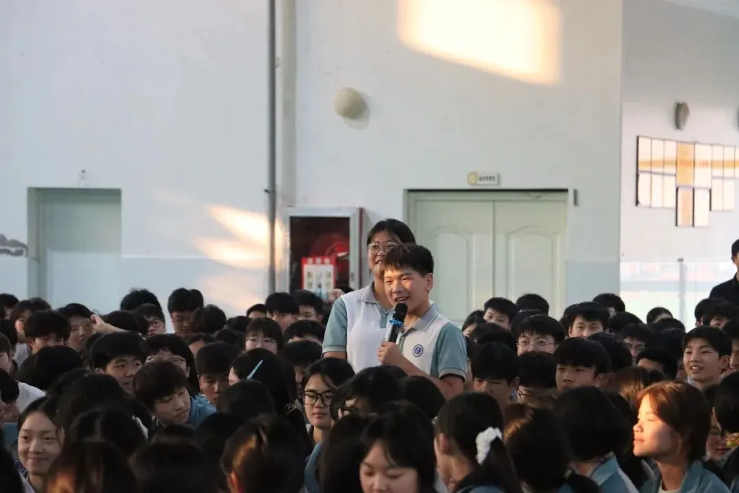 不负韶华勇冲刺,砥砺奋进战中考|蒙城县实验永兴中学九年级召开阶段表彰大会-第43张图片-四季读书网 不负韶华勇冲刺,砥砺奋进战中考|蒙城县实验永兴中学九年级召开阶段表彰大会-第43张图片-四季读书网