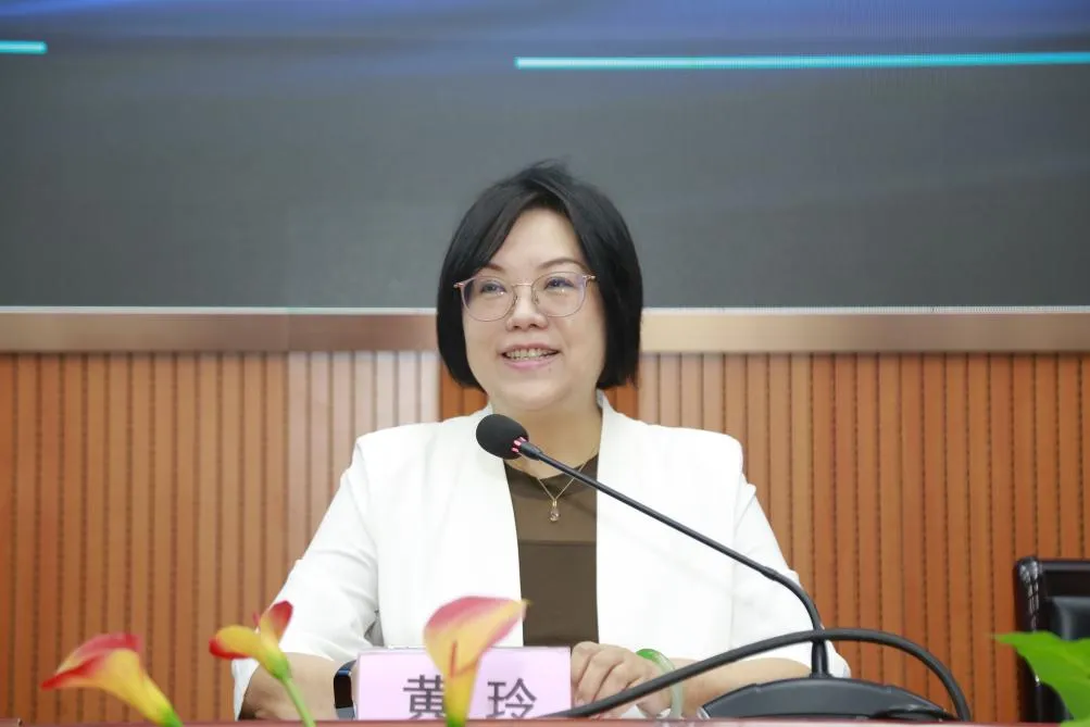 苏黔携手研高考,共探提质新路径|2026年贵州省高中数学质量提升暨苏黔联合教研专项活动圆满举办-第10张图片-四季读书网 苏黔携手研高考,共探提质新路径|2026年贵州省高中数学质量提升暨苏黔联合教研专项活动圆满举办-第10张图片-四季读书网