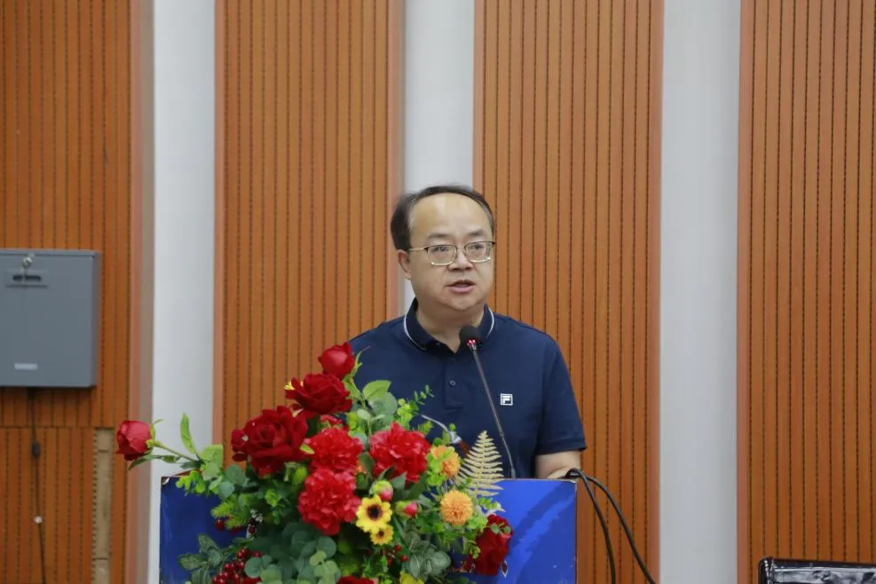 苏黔携手研高考,共探提质新路径|2026年贵州省高中数学质量提升暨苏黔联合教研专项活动圆满举办-第11张图片-四季读书网 苏黔携手研高考,共探提质新路径|2026年贵州省高中数学质量提升暨苏黔联合教研专项活动圆满举办-第11张图片-四季读书网