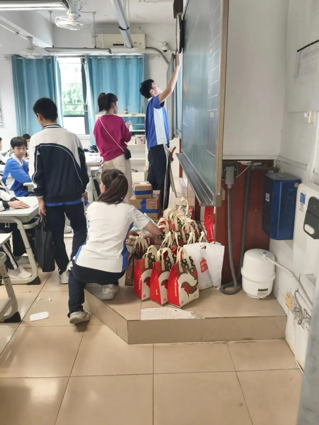 初三,抓住每一次机会,送少年们一点小欢喜-第14张图片-四季读书网 初三,抓住每一次机会,送少年们一点小欢喜-第14张图片-四季读书网
