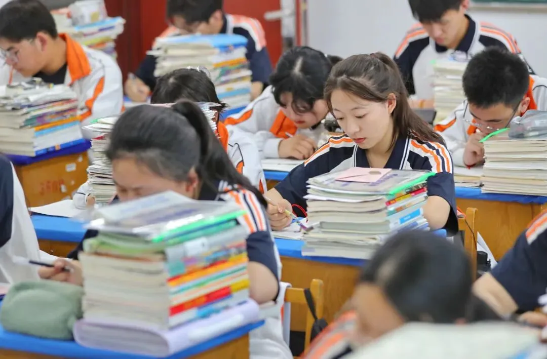 高中考的是心态,稳住了才能跑到最后.-第2张图片-四季读书网