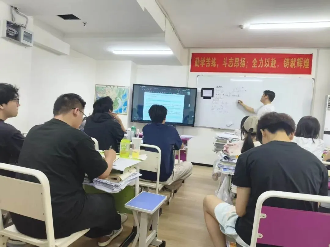 慧英高考2027届高考全日制 茂花路全封闭校区 招生简章(应届生和复读生)-第15张图片-四季读书网