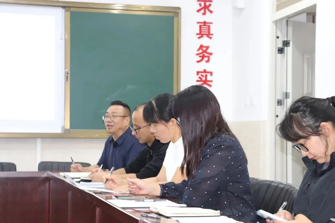 精耕细研抓实效 严管厚爱破中考|宜良四中召开2026年秋季学期九年级备考工作培训会-第31张图片-四季读书网