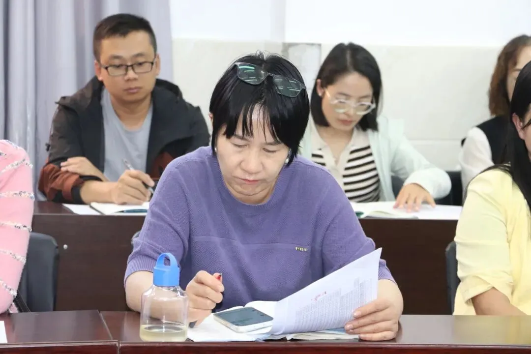 精耕细研抓实效 严管厚爱破中考|宜良四中召开2026年秋季学期九年级备考工作培训会-第40张图片-四季读书网