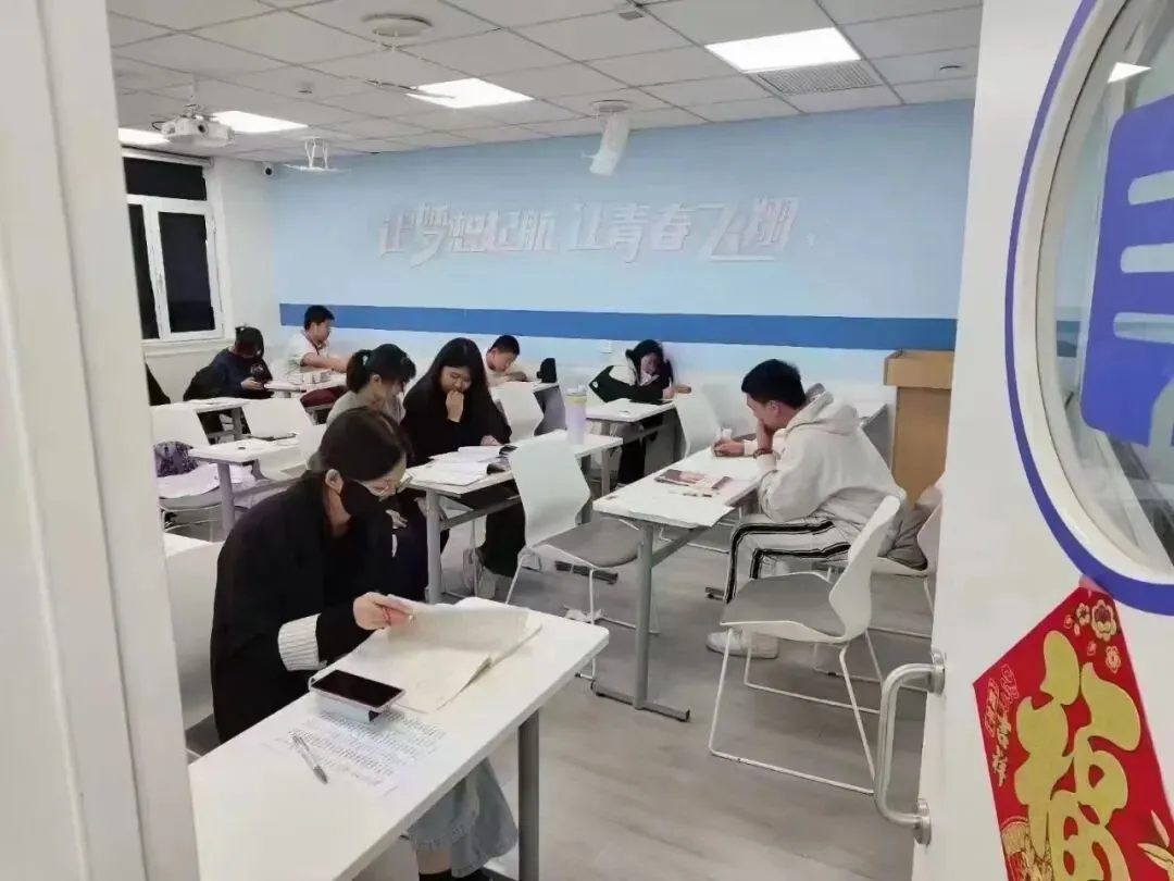 锐满分教育:临沂初三一对一辅导/初三小班课/初三全日制冲刺/中考数学英语语文物理化学补习哪家靠谱-第5张图片-四季读书网