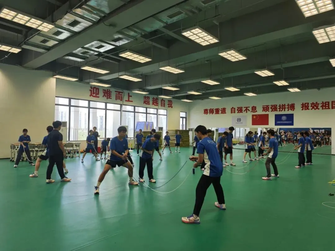 聚焦体育教学改革 聚力体育中考备考 | 三亚市学校体育教学改革暨体育备考工作推进现场会在我校顺利举办-第5张图片-四季读书网