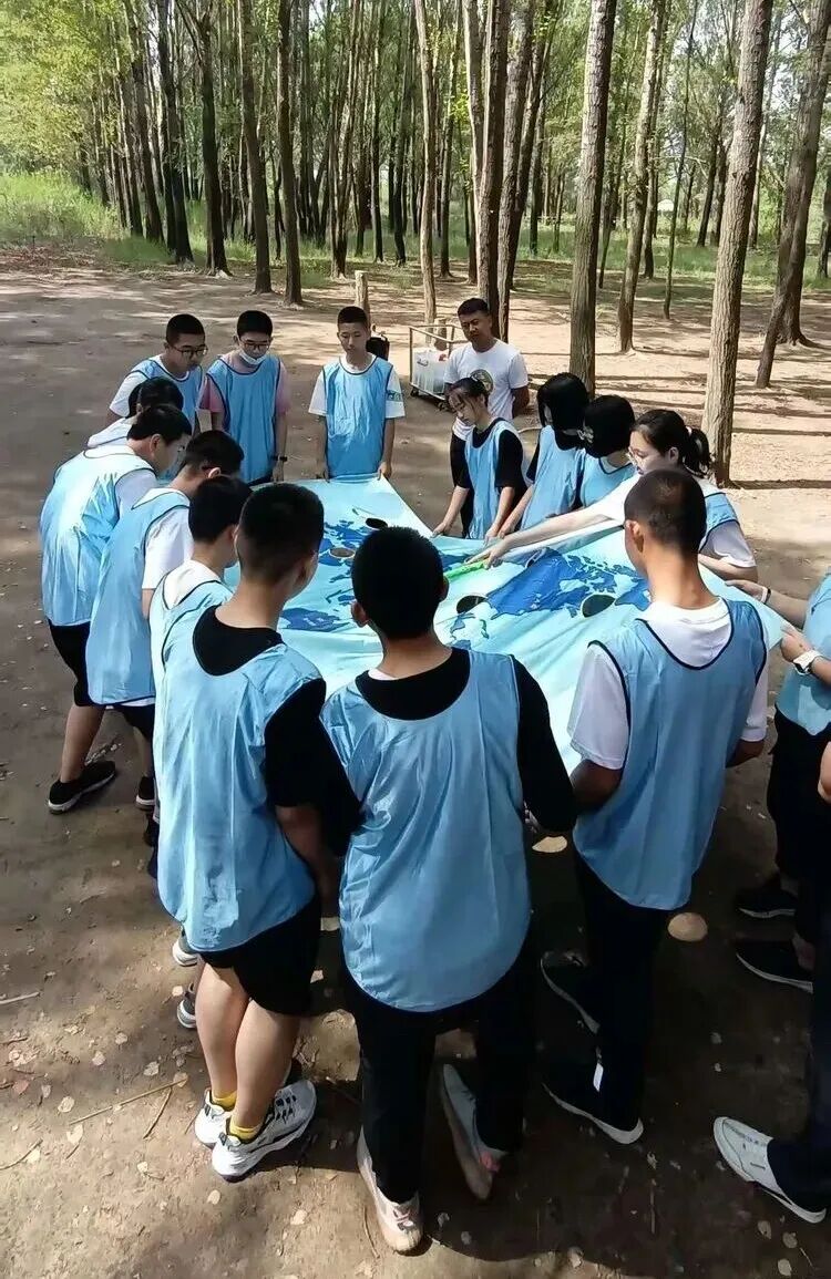 2027中考作文模拟题及范文:______记(九年连中!你说中不中!)-第5张图片-四季读书网 2027中考作文模拟题及范文:______记(九年连中!你说中不中!)-第5张图片-四季读书网