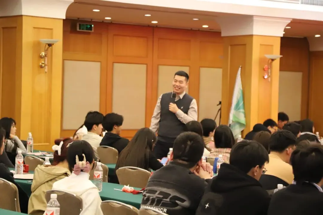 2027届高考全托集训课程火热报名中~-第49张图片-四季读书网 2027届高考全托集训课程火热报名中~-第49张图片-四季读书网