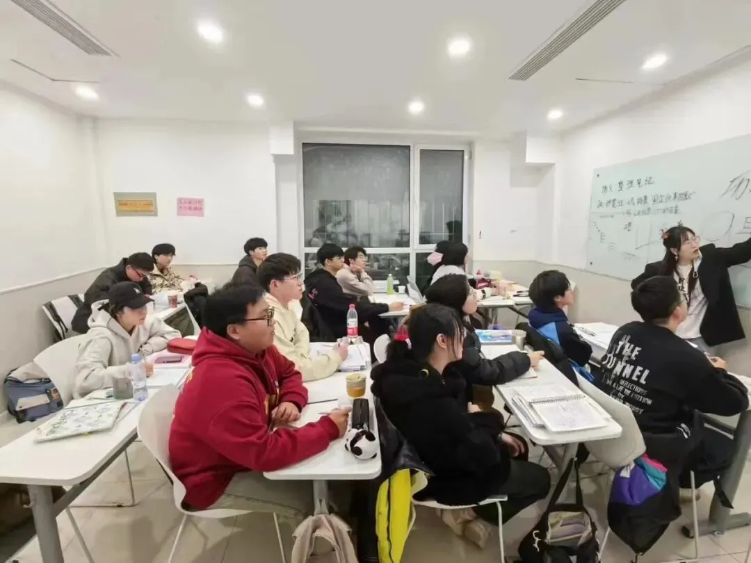 2026上海新初三数学中考一对一/小班课秋季班推荐!数学压轴题不会做?上海16区均有校区,名师辅导,专项提升!-第17张图片-四季读书网