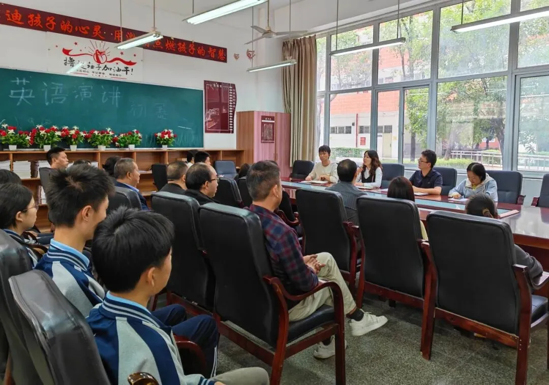 家校齐心,精准托举——初三年级分班踩线生家长会-第9张图片-四季读书网