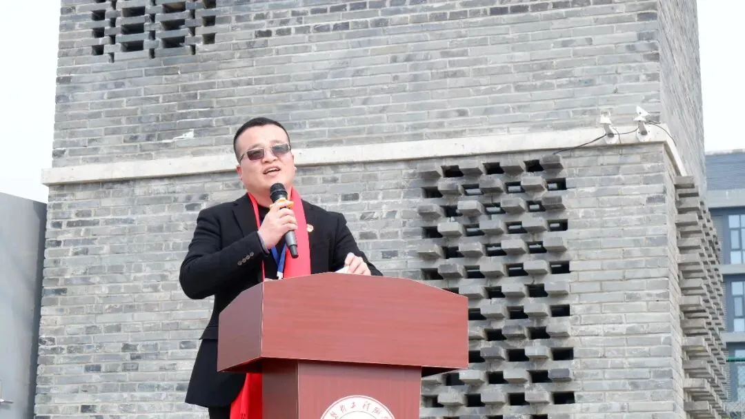 创业中专2020级学生成人礼暨高考誓师大会:恰同学少年-第3张图片-四季读书网 创业中专2020级学生成人礼暨高考誓师大会:恰同学少年-第3张图片-四季读书网